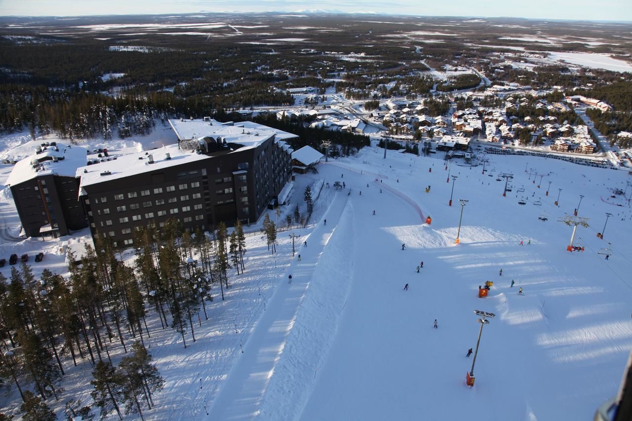 Отель Hotel Levi Panorama & Levi Chalets Леви-32